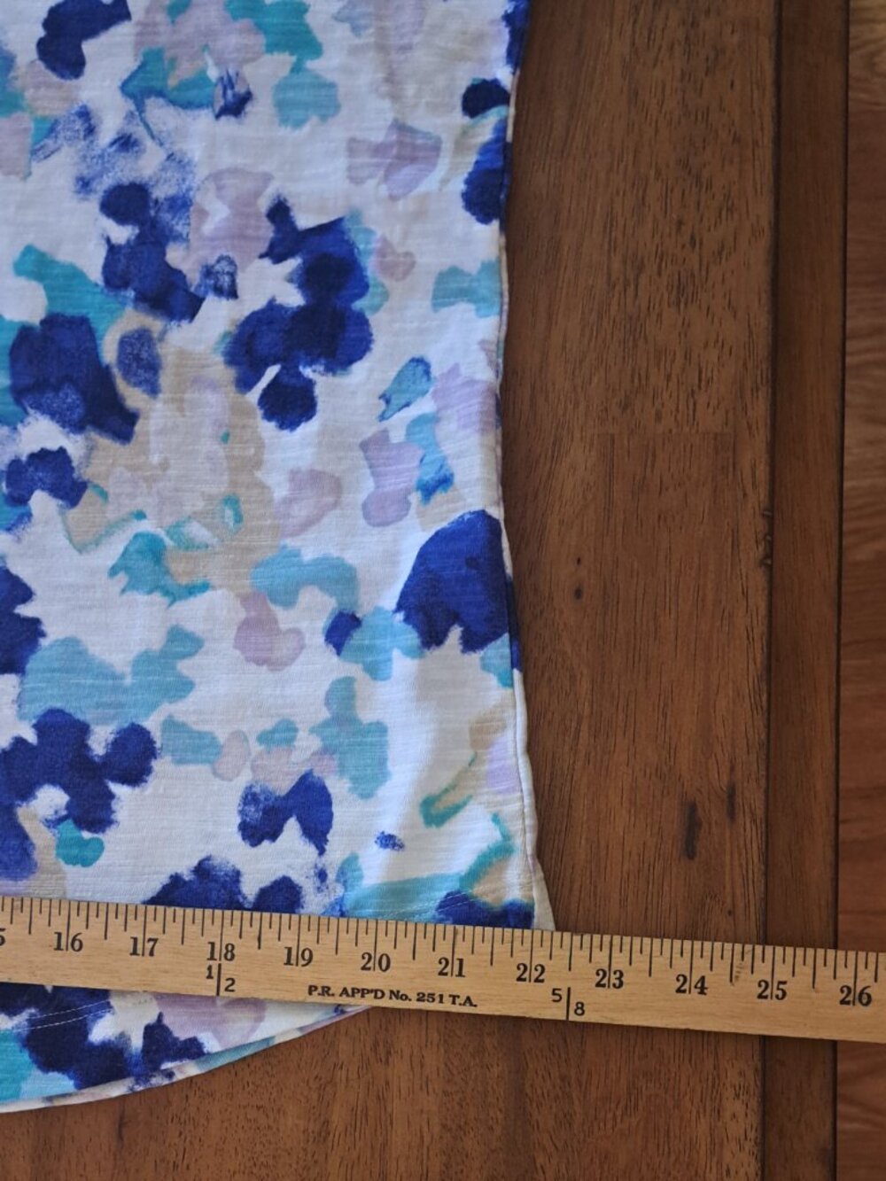 Chico's Tee Women small 1 floral Short Sleeve Cotton blend V Neck Casual Top NWT - Picture 11 of 12
